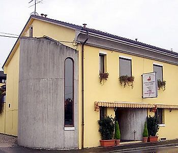 Hotel Marco Polo Caldogno Exteriör bild
